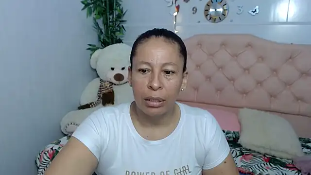 Snapshot of mature_martina chatting on 21, 9, 2025 mature martina online show from 21, 9, 2025