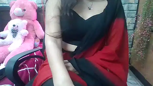 Snapshot of Sexy_iknoor chatting on 19, 2, 2025 Sexy iknoor online show from 19, 2, 2025