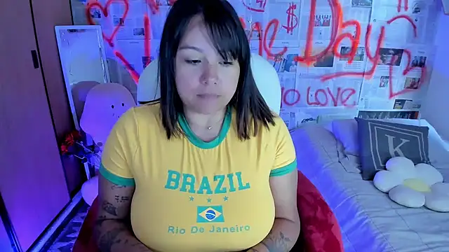 bigbooty-30 online show from 17, 2, 2025