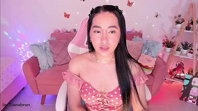 Zara uwu  online show from 20, 9, 2025