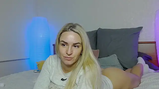 SofiJames online show from 8, 1, 2025