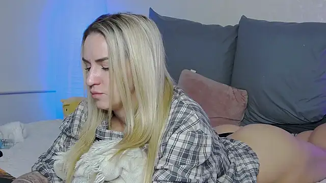 SofiJames online show from 6, 2, 2025