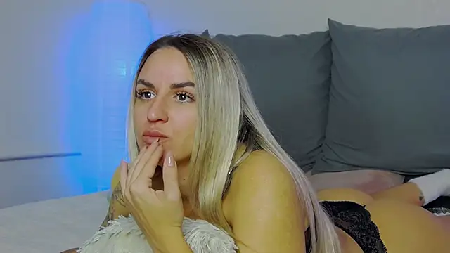 SofiJames online show from 11, 9, 2025