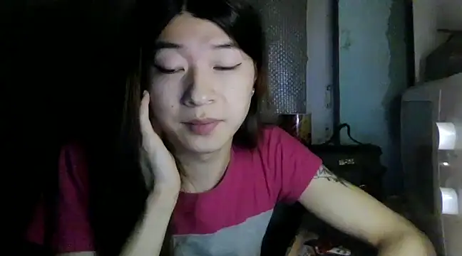 CarlyJoy online show from 12, 2, 2025