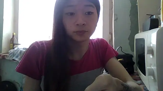 CarlyJoy online show from 14, 2, 2025