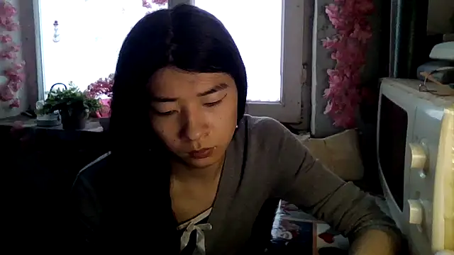 CarlyJoy online show from 2, 2, 2026