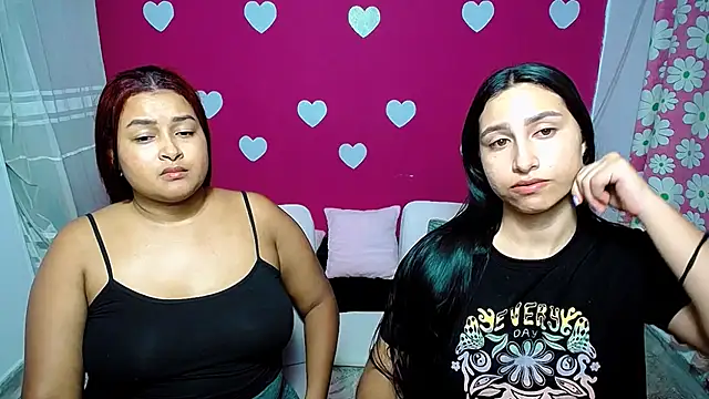 Snapshot of violeta_rous chatting on 30, 4, 2026 violeta rous online show from 30, 4, 2026