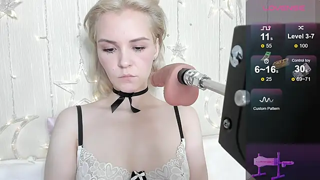 Kaya Devis online show from 30, 3, 2026