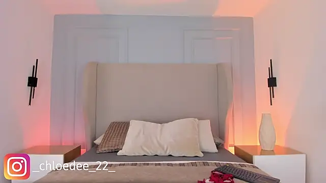 chloe d online show from 23, 2, 2026