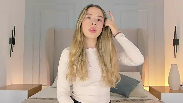 chloe d online show from 19, 4, 2026