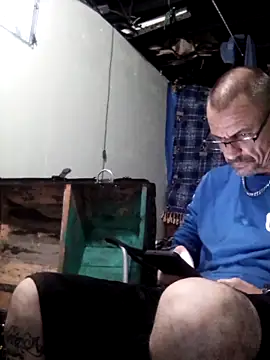 Snapshot of deepstroker42071 chatting on 5, 10, 2025 deepstroker42071 online show from 5, 10, 2025