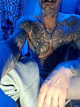 Snapshot of deepstroker42071 chatting on 23, 11, 2025 deepstroker42071 online show from 23, 11, 2025