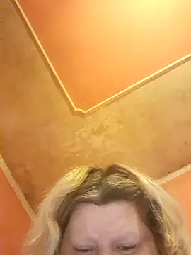 ducicsajsziii online show from 4, 4, 2026