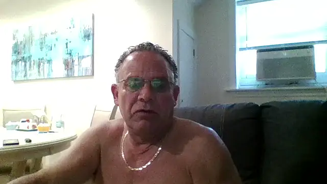 Snapshot of twopeopleinlove chatting on 25, 7, 2026 twopeopleinlove online show from 25, 7, 2026