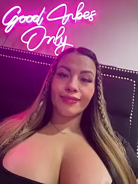 Snapshot of sexyyykloee chatting on 10, 7, 2026 sexyyykloee online show from 10, 7, 2026