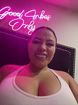 Snapshot of sexyyykloee chatting on 11, 7, 2026 sexyyykloee online show from 11, 7, 2026
