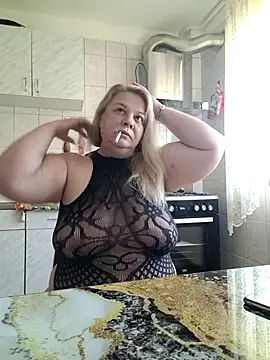 Snapshot of AriannaMilf chatting on 24, 4, 2026 AriannaMilf online show from 24, 4, 2026
