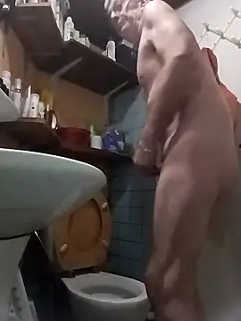 Snapshot of petitpeps84 chatting on 13, 2, 2025 petitpeps84 online show from 13, 2, 2025