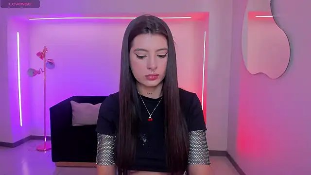 Snapshot of AlessiaCorleone_ chatting on 17, 11, 2025 AlessiaCorleone online show from 17, 11, 2025