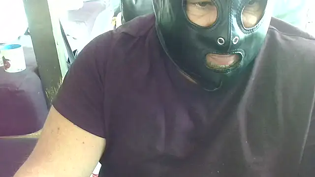 Snapshot of Bad-Boy_dev chatting on 2, 10, 2025 Bad-Boy dev online show from 2, 10, 2025