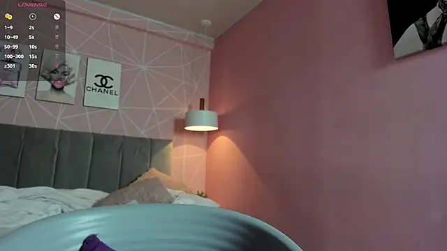 dolly zoe online show from 5, 2, 2025