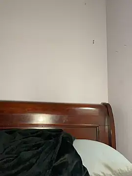 Snapshot of xocrybaby chatting on 9, 12, 2024 xocrybaby online show from 9, 12, 2024