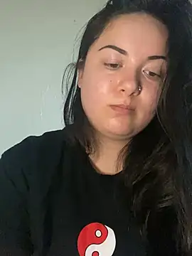Snapshot of xocrybaby chatting on 16, 2, 2025 xocrybaby online show from 16, 2, 2025