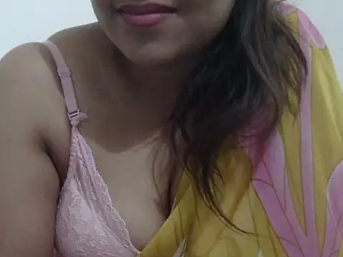 Snapshot of shekira99 chatting on 6, 2, 2026 shekira99 online show from 6, 2, 2026