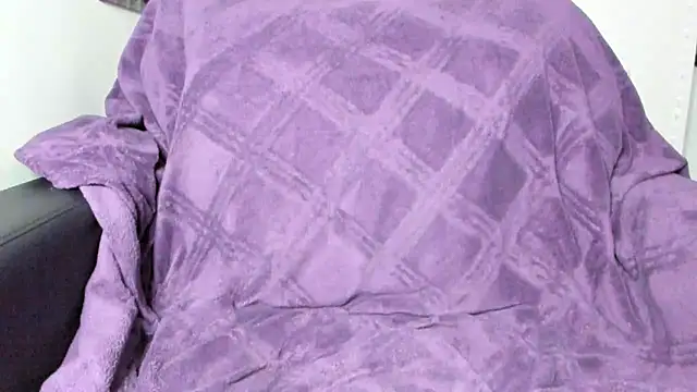 Snapshot of dollmore chatting on 8, 2, 2025 dollmore online show from 8, 2, 2025