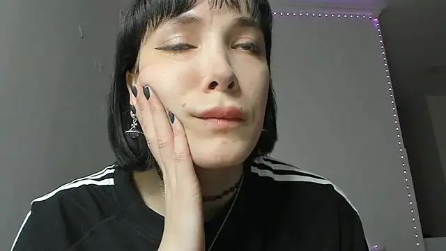 Snapshot of dollmore chatting on 15, 2, 2025 dollmore online show from 15, 2, 2025