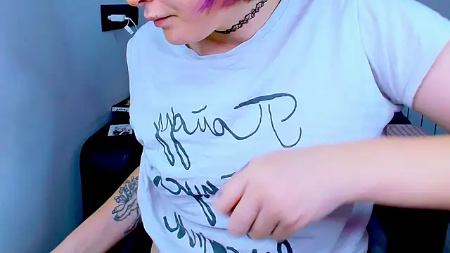 Snapshot of dollmore chatting on 26, 9, 2025 dollmore online show from 26, 9, 2025