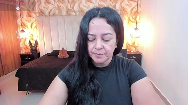 lucia vonne  online show from 5, 2, 2026