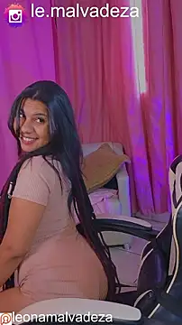 leonasafira online show from 3, 7, 2026
