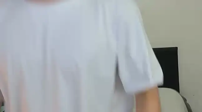 Snapshot of angelcortes chatting on 10, 1, 2025 angelcortes online show from 10, 1, 2025