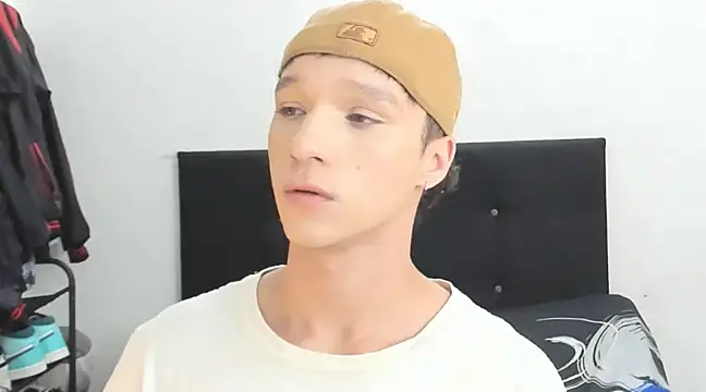 Snapshot of angelcortes chatting on 16, 1, 2025 angelcortes online show from 16, 1, 2025