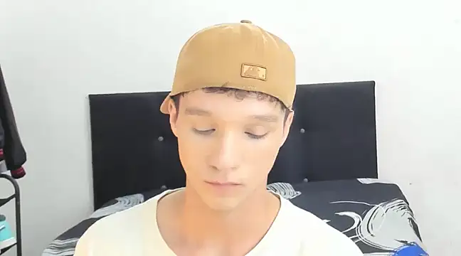 Snapshot of angelcortes chatting on 16, 1, 2025 angelcortes online show from 16, 1, 2025