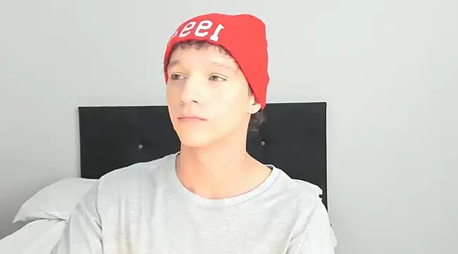 Snapshot of angelcortes chatting on 25, 2, 2025 angelcortes online show from 25, 2, 2025