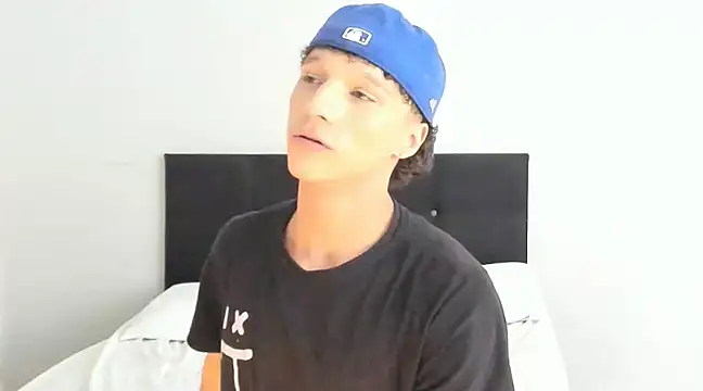 Snapshot of angelcortes chatting on 11, 3, 2025 angelcortes online show from 11, 3, 2025