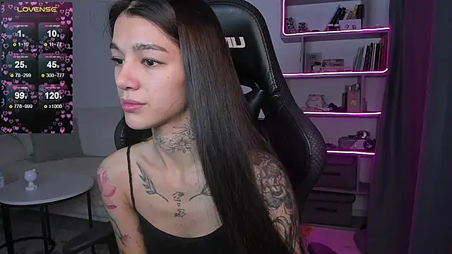 Snapshot of vinkitinkii chatting on 25, 12, 2024 vinkitinkii online show from 25, 12, 2024