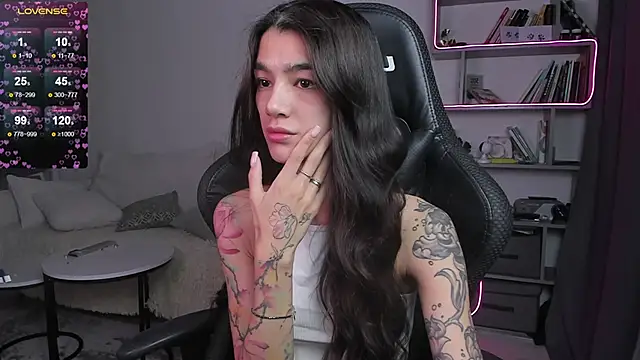 Snapshot of vinkitinkii chatting on 8, 2, 2025 vinkitinkii online show from 8, 2, 2025