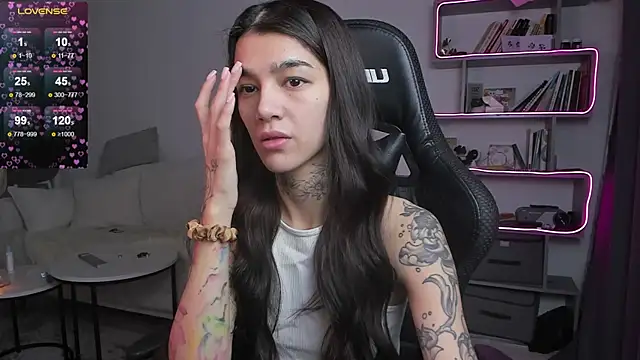 Snapshot of vinkitinkii chatting on 16, 2, 2025 vinkitinkii online show from 16, 2, 2025