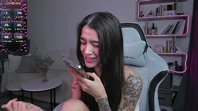 Snapshot of vinkitinkii chatting on 15, 3, 2025 vinkitinkii online show from 15, 3, 2025