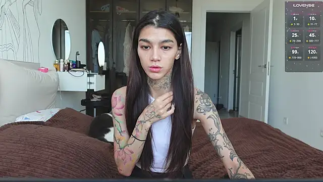 Snapshot of vinkitinkii chatting on 9, 10, 2025 vinkitinkii online show from 9, 10, 2025