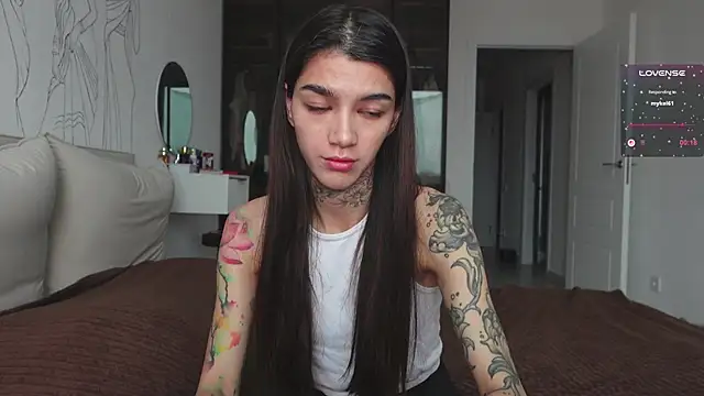 Snapshot of vinkitinkii chatting on 31, 10, 2025 vinkitinkii online show from 31, 10, 2025