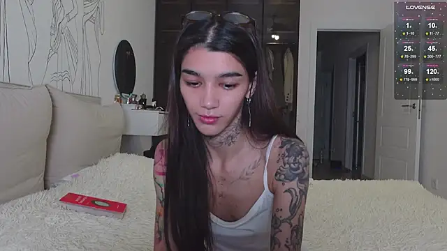 Snapshot of vinkitinkii chatting on 10, 11, 2025 vinkitinkii online show from 10, 11, 2025