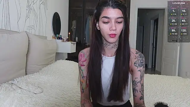 Snapshot of vinkitinkii chatting on 16, 11, 2025 vinkitinkii online show from 16, 11, 2025