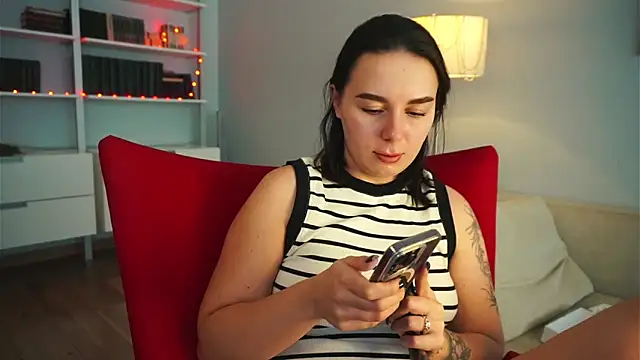 Snapshot of DiJiRay chatting on 8, 1, 2025 DiJiRay online show from 8, 1, 2025