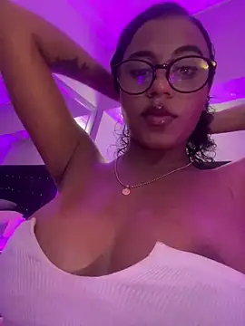 Snapshot of charlotteeruss chatting on 11, 1, 2025 charlotteeruss online show from 11, 1, 2025