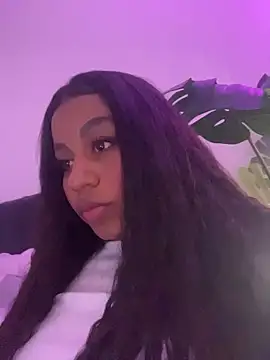 charlotteeruss online show from 13, 2, 2026