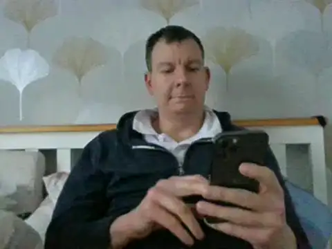 Snapshot of calibersmith chatting on 25, 12, 2024 calibersmith online show from 25, 12, 2024